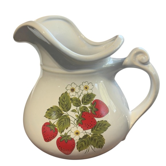 Strawberry MCCOY 7515 USA STRAWBERRY PITCHER WITH WASH BOWL 1960’s VTG - Picture 2 of 14